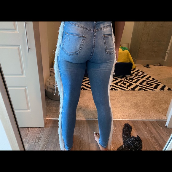 Tassel distressed blue jeans - Picture 5 of 6